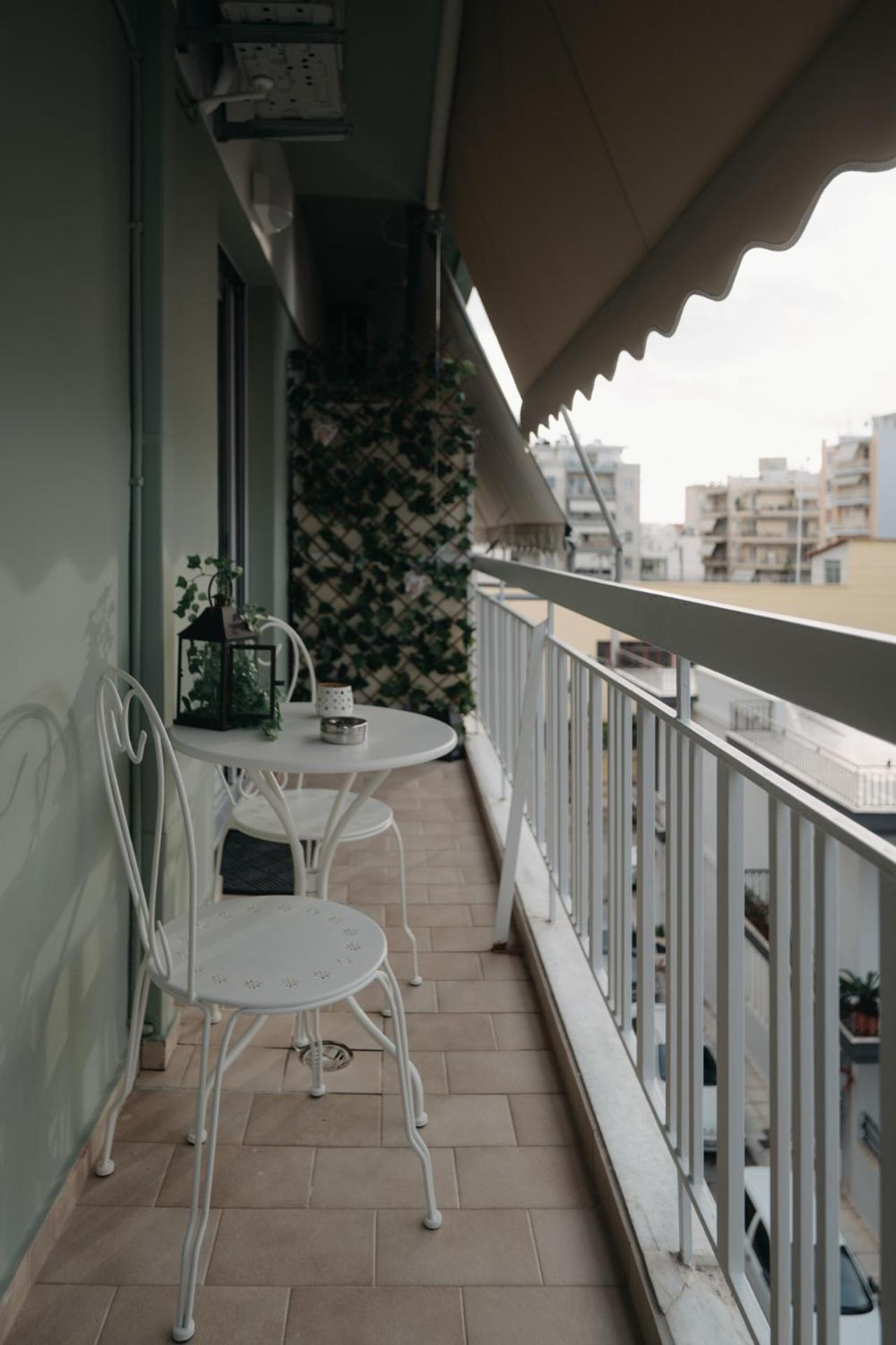 Vivian'S Deluxe Apartment Patras Esterno foto
